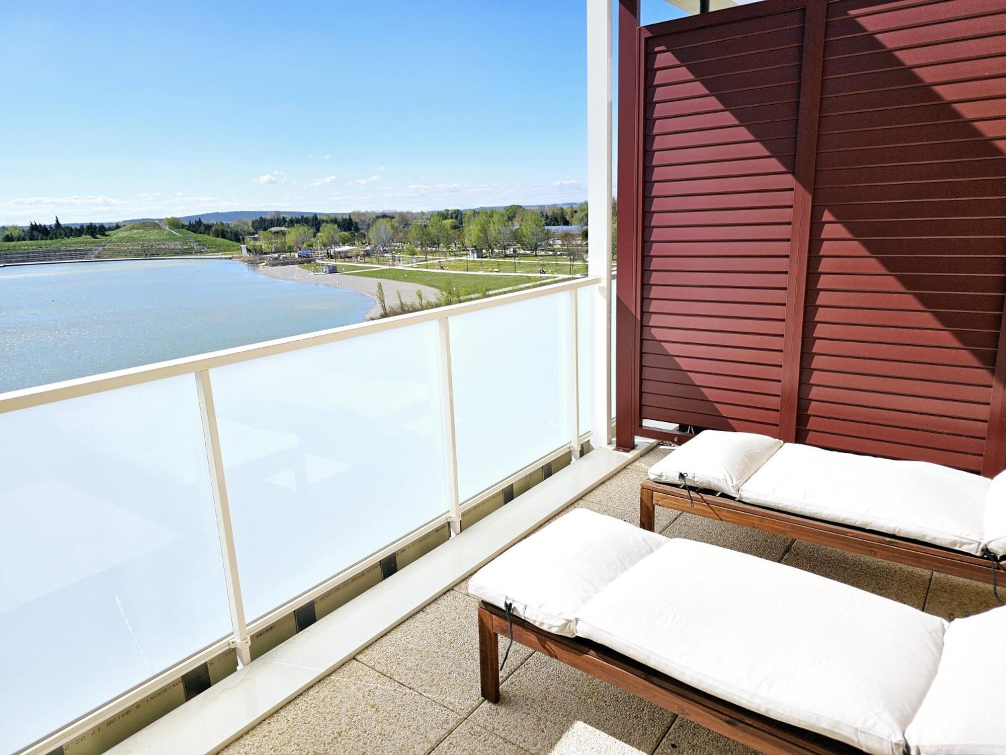 Lakeside Provence - Appartement Classe 4 Etoiles, Vue Sur Le Lac, Parking Sous-Sol, Double Clim Monteux Εξωτερικό φωτογραφία